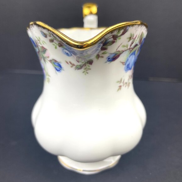 Vtg 1987 Royal Albert Moonlight Rose Bone China Creamer Saucer England - Picture 9 of 12